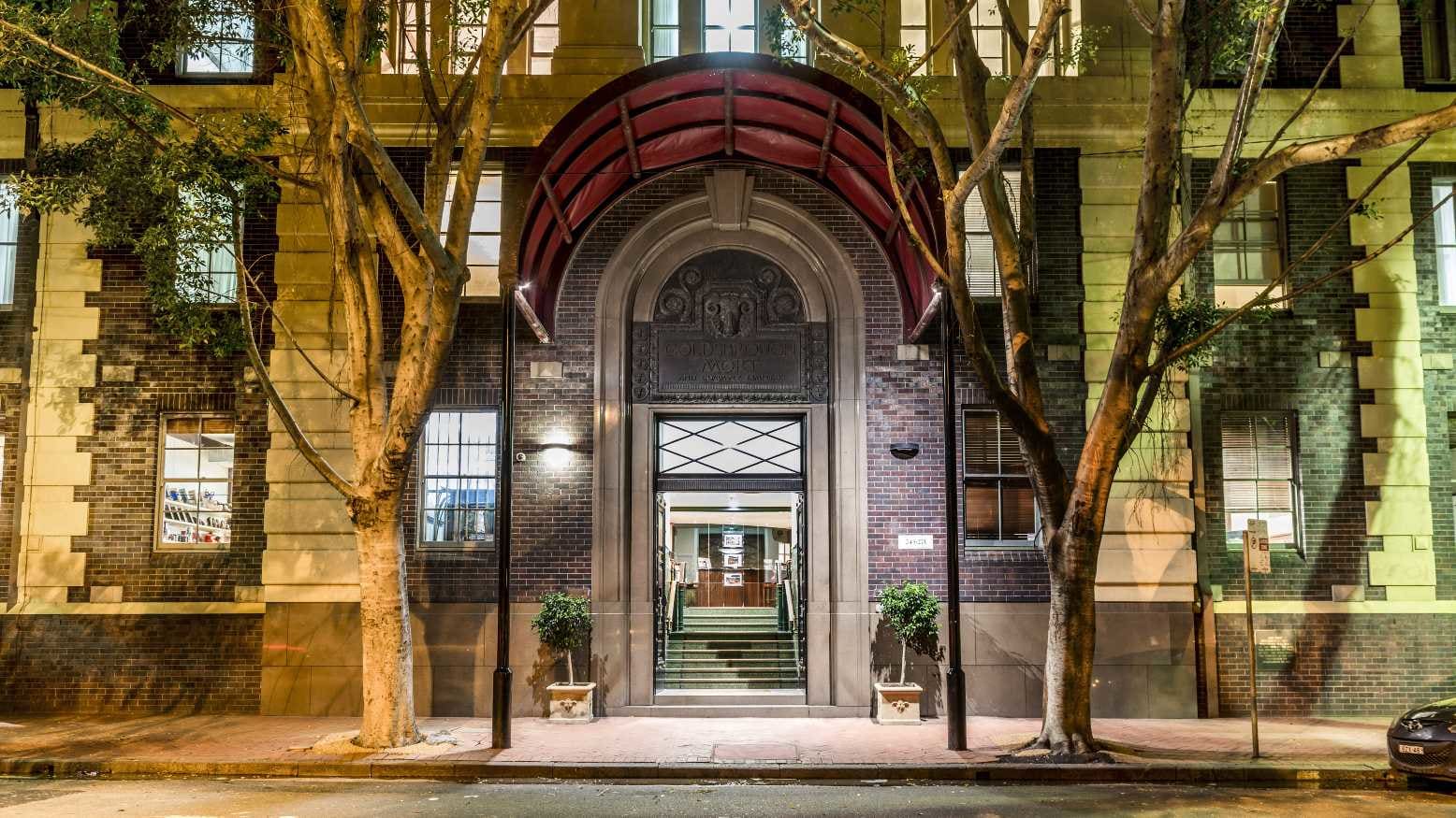 Oaks Goldsbrough Exterior